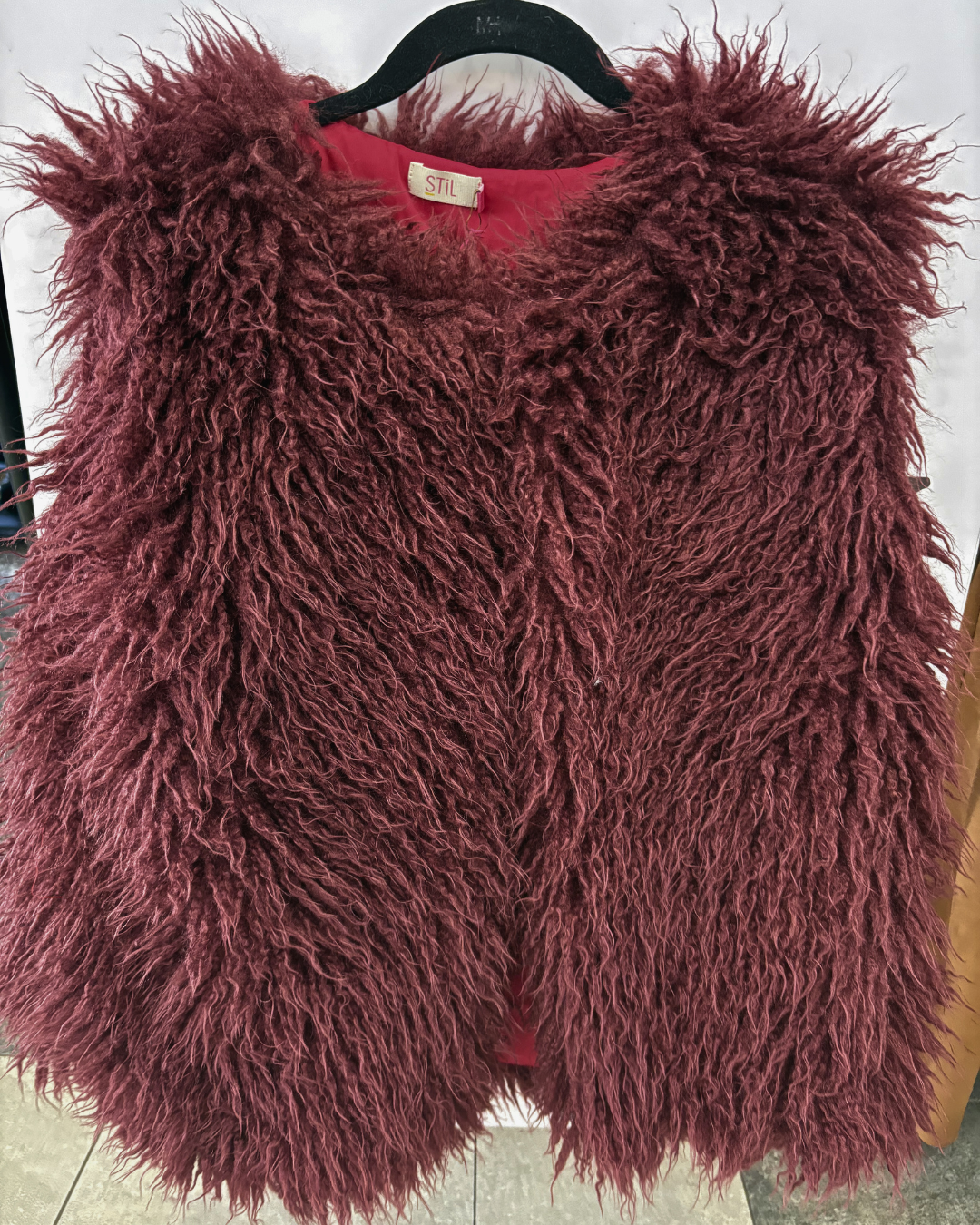 STiL Fluffy Luxe Gilets ON SALE