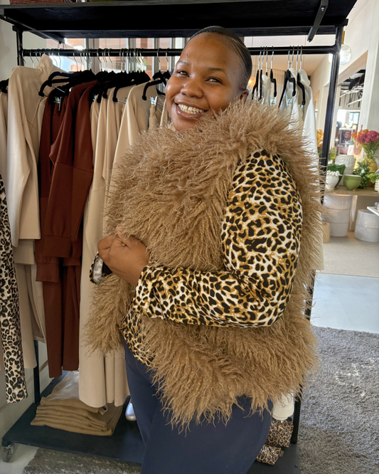 STiL Fluffy Luxe Gilets ON SALE