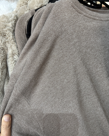 Cara Panel Detail Top