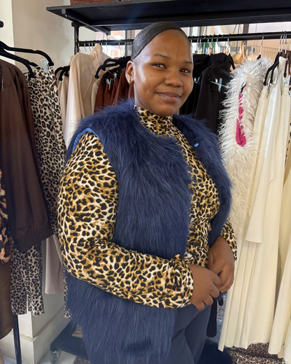 STiL Fluffy Luxe Gilets ON SALE